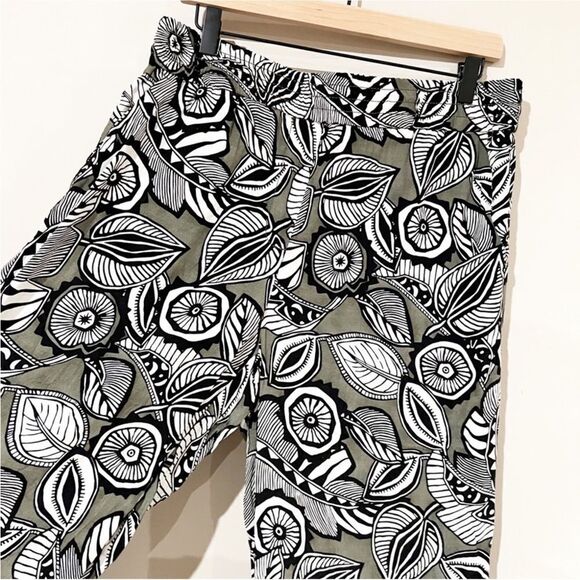 NWT Loft Leaf Tropical Palm Printed Olive Green Wide Leg Pants Sz 4 - Picture 2 of 6
